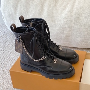 lv louis vuitton district ranger ankle boot